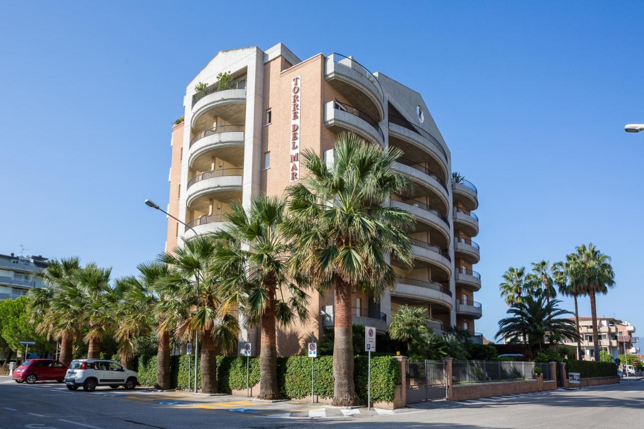 Residence Torre Del Mar Alba Adriatica Zewnętrze zdjęcie